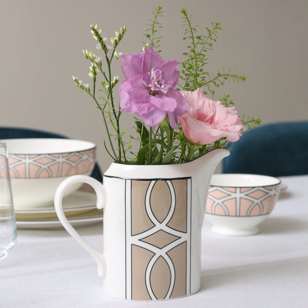 Loop Truffle/White Milk Jug – O.W. London